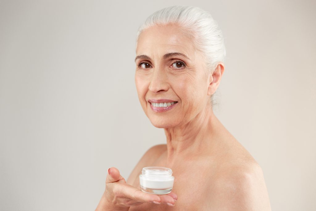 10 Best Anti-Aging Creams for Your 60s in 2024: Top Reviews and Recommendations